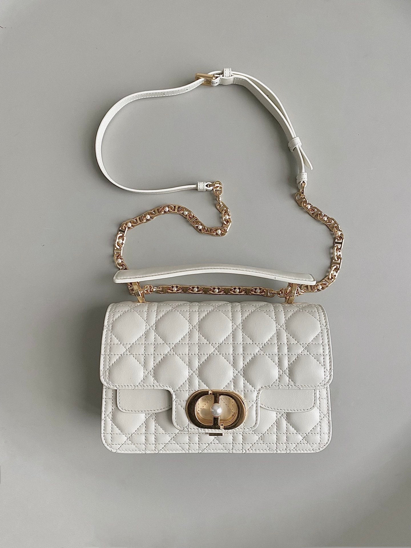 DIOR MINI JOLIE 22 BAG WHITE CALFSKIN