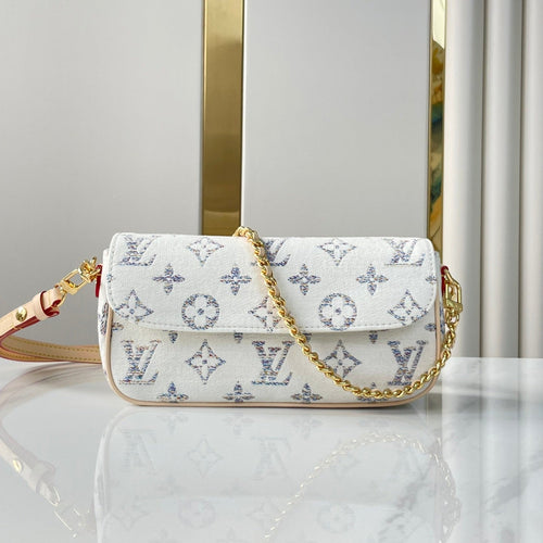Louis Vuitton WALLET ON CHAIN IVY 23 IN WHITE MONOGRAM JACQUARD FABRIC GOLD HARDWARE