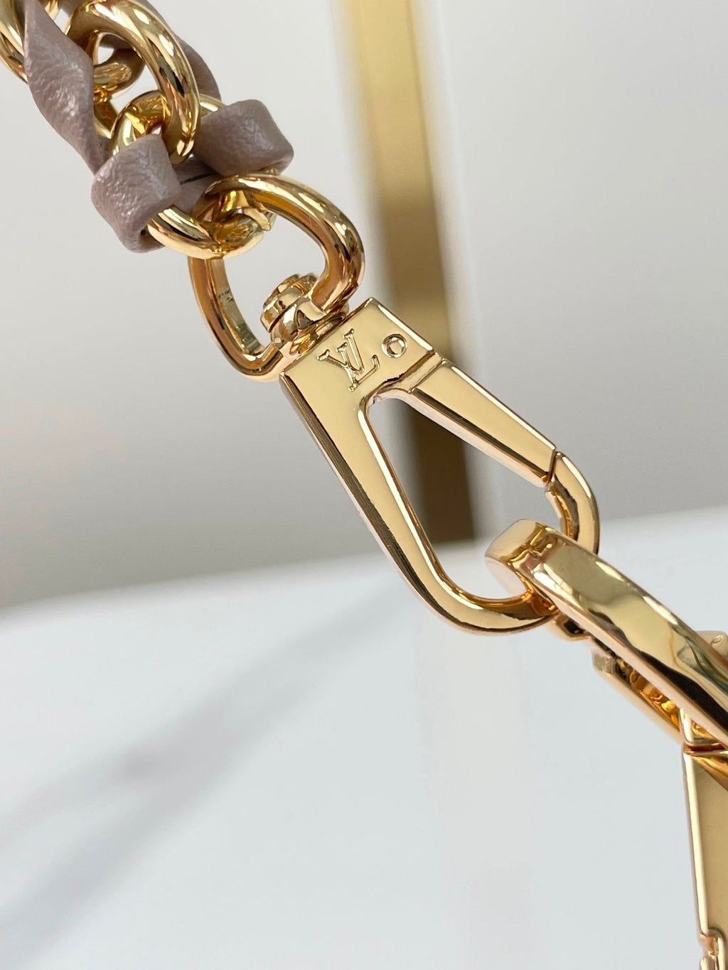 Louis Vuitton DAUPHINE MINI 20 IN MEDIUM BROWN EPI GRAINED CALFSKIN GOLD HARDWARE