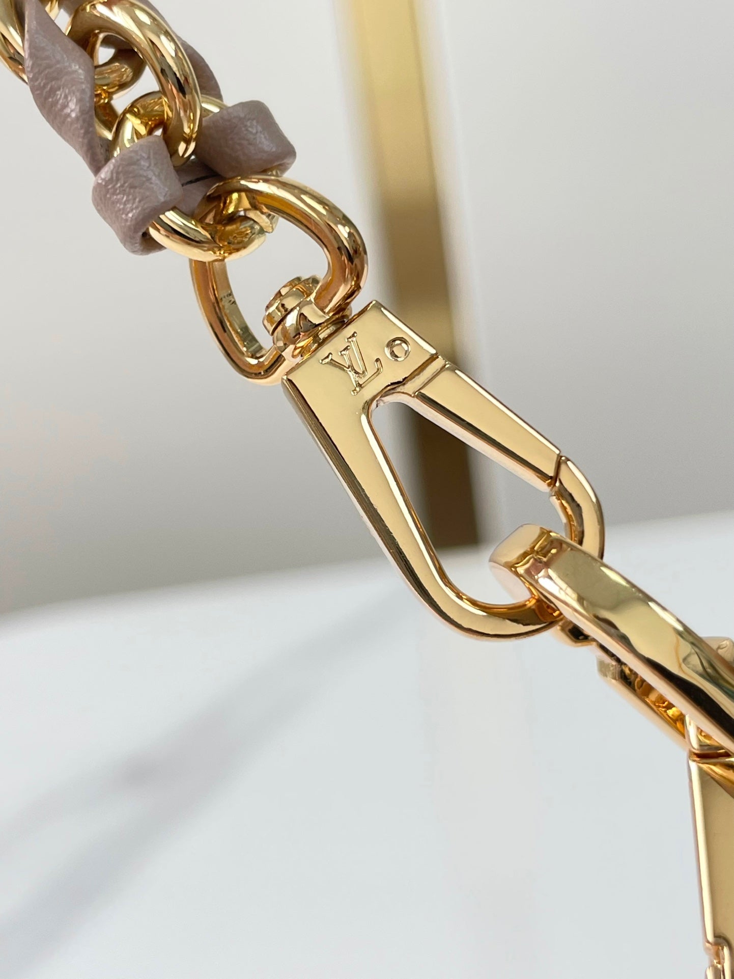 Louis Vuitton DAUPHINE MINI 20 IN MEDIUM BROWN EPI GRAINED CALFSKIN GOLD HARDWARE