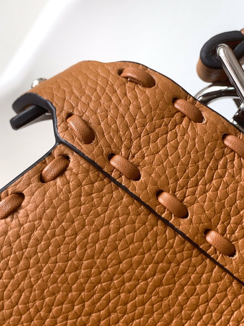 FENDI Peekaboo ISeeU Petite 20 Bag Tan Leather Shw