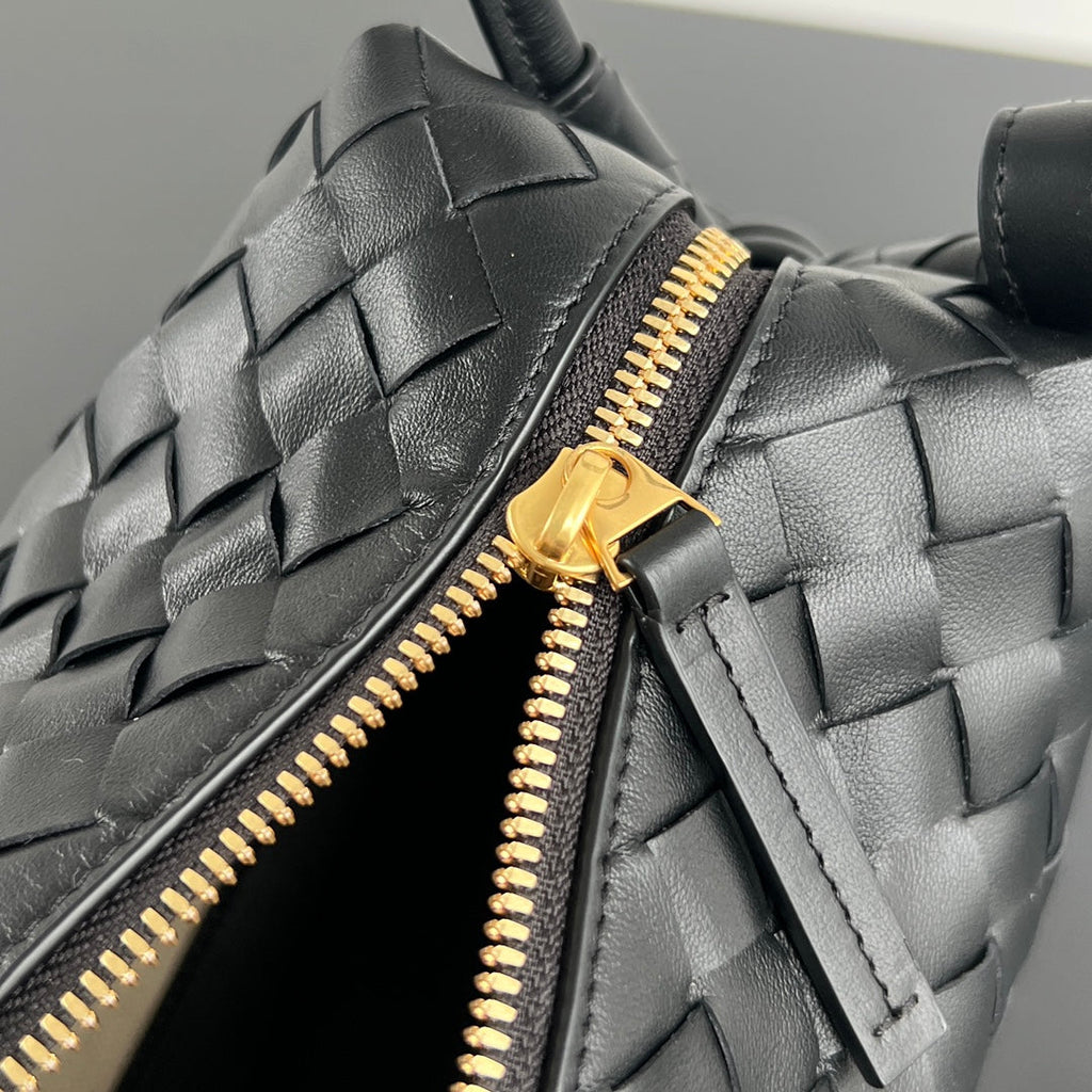 Bottega Veneta BV Loop Top Handle 19cm Black Lambskin