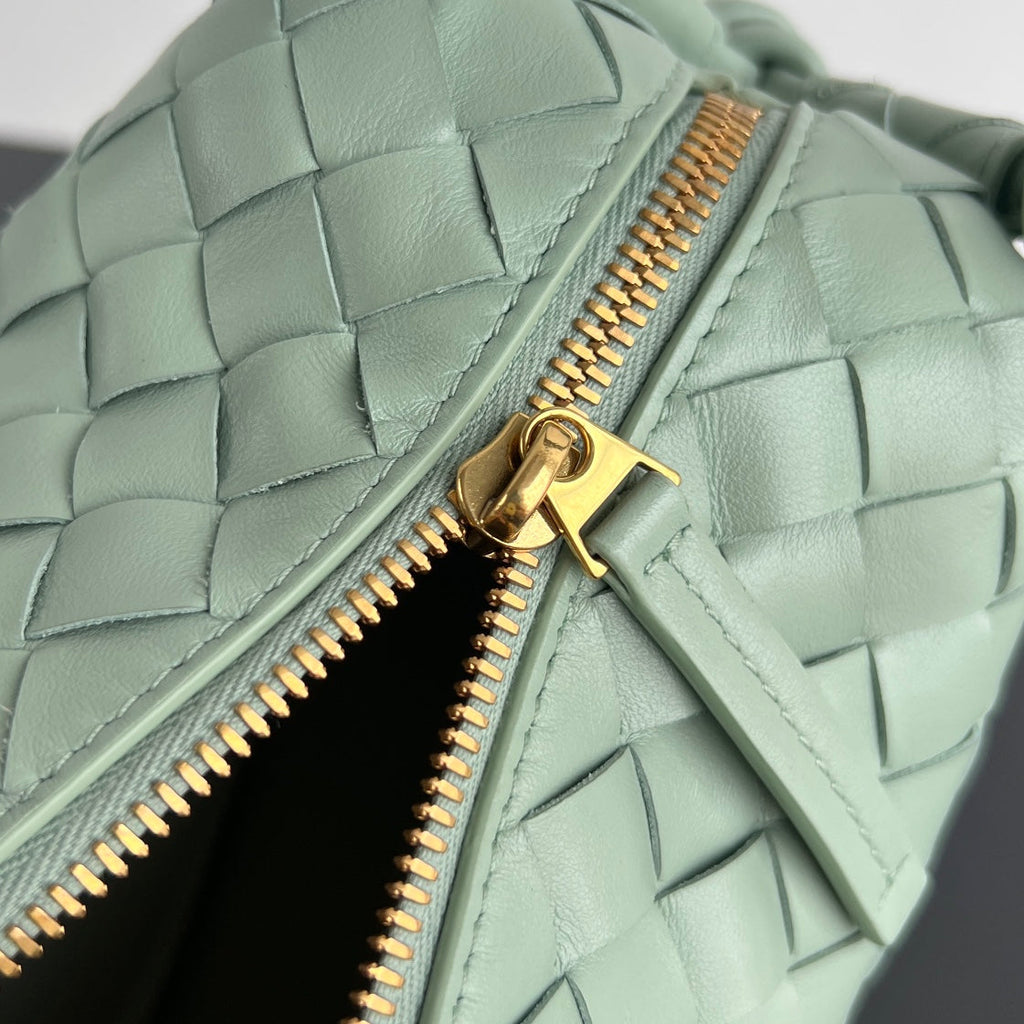 Bottega Veneta BV Loop Top Handle 19cm Sauge Lambskin