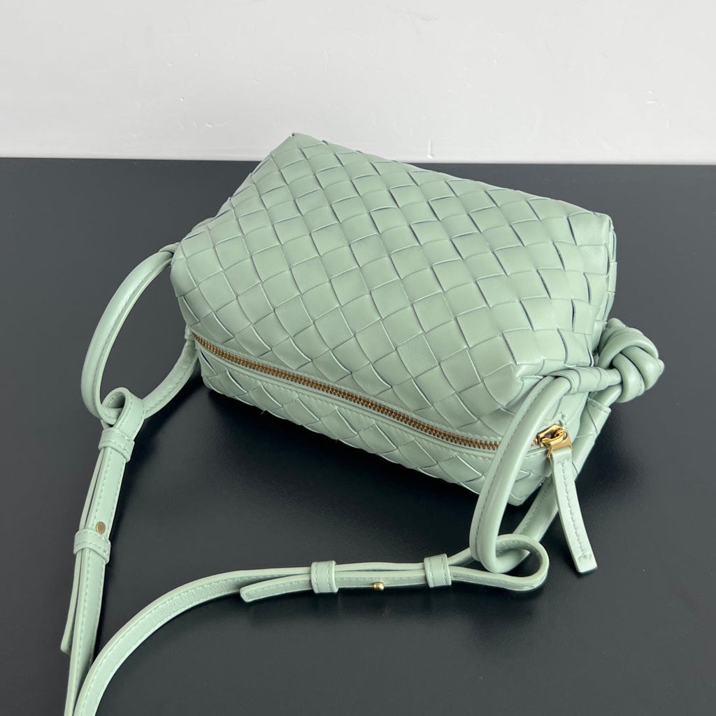 Bottega Veneta BV Loop Top Handle 19cm Sauge Lambskin