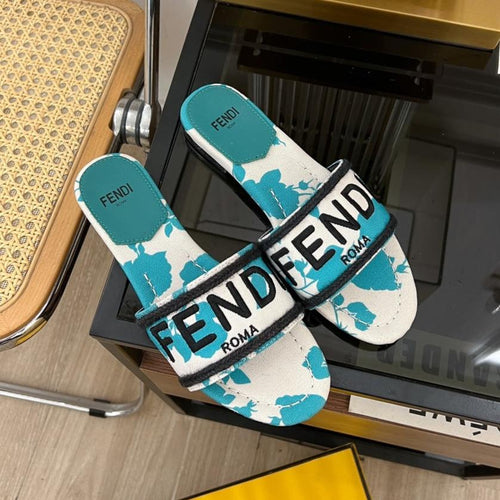 FENDI FENDI FLORAL SLIDES IN BLUE MIX WHITE FABRIC