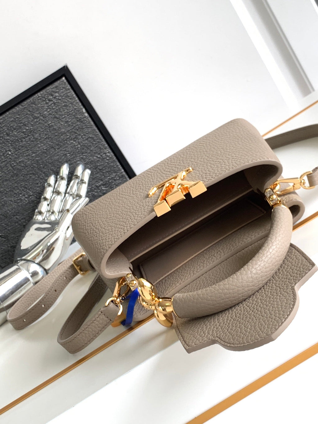 Louis Vuitton CAPUCINES MINI 21 IN KHAKI BROWN TAURILLON GOLD HARDWARE