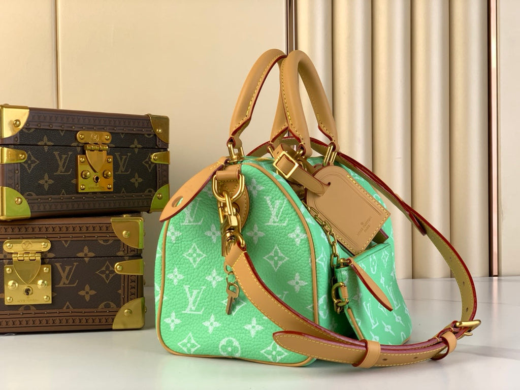 Louis Vuitton SPEEDY P9 BANDOULIÈRE 25 IN EMERALD GREEN MONOGRAM CALFSKIN