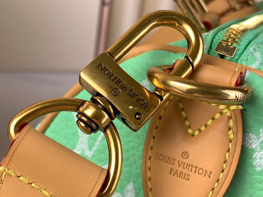 Louis Vuitton SPEEDY P9 BANDOULIÈRE 25 IN EMERALD GREEN MONOGRAM CALFSKIN