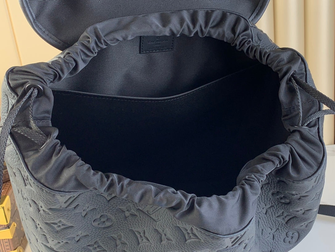 Louis Vuitton MONTSOURIS BACKPACK 40 IN BLACK MONOGRAM TAURILLON