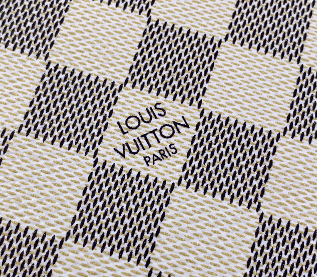 Louis Vuitton COSMETIC POUCH PM 19 IN WHITE GRAY DAMIER AZUR CANVAS