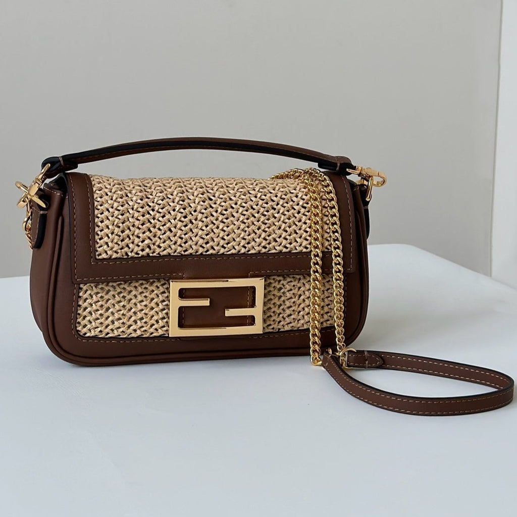 FENDI FENDI BAGUETTE 20 BAG IN BEIGE RAFFIA AND BROWN CALFSKIN WITH GOLD HARDWARE