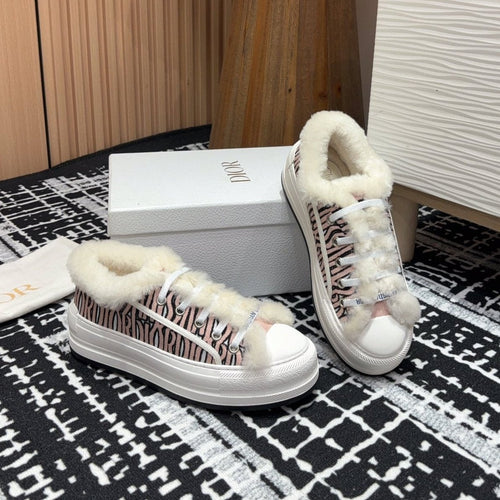 DIOR Walk'n' DIOR Platform Sneaker Pale Pink Canvas And Fleece Lining