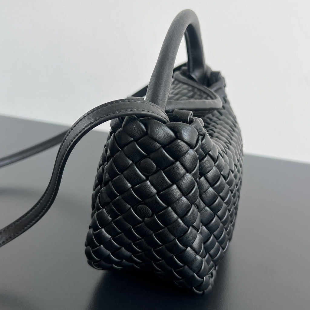 Bottega Veneta BV Small Cobble Top Handle 23cm Black Lambskin