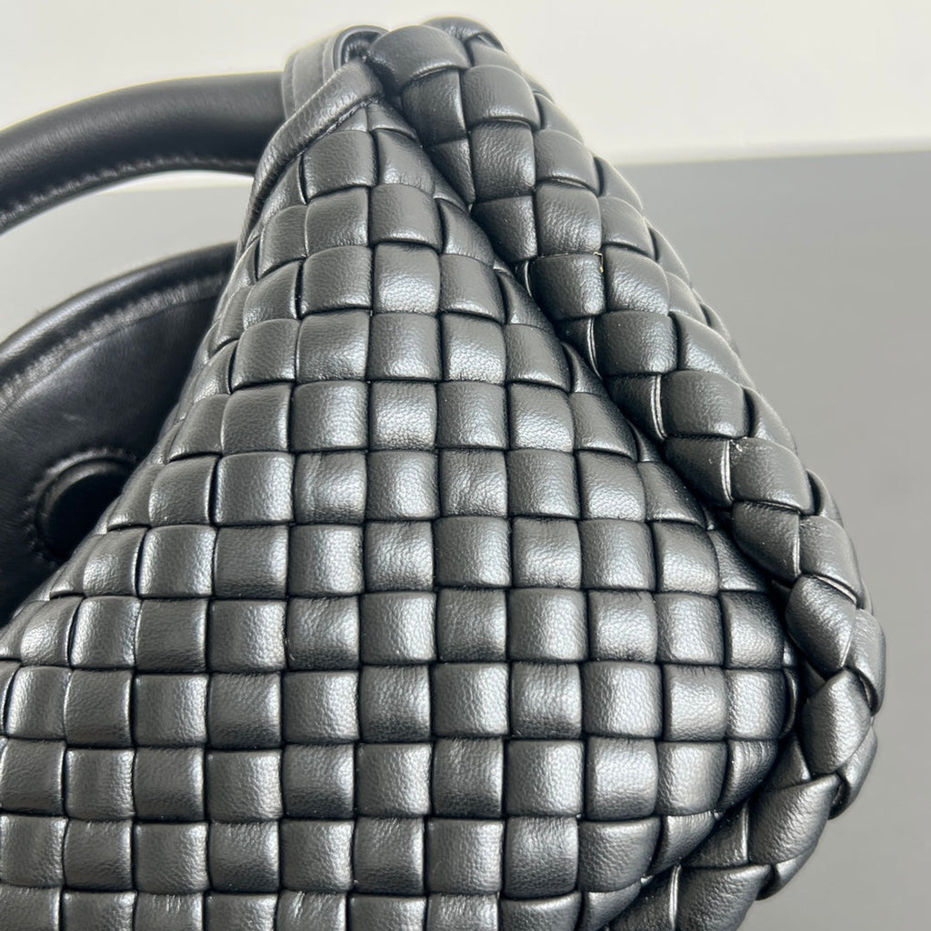 Bottega Veneta BV Small Cobble Top Handle 23cm Black Lambskin