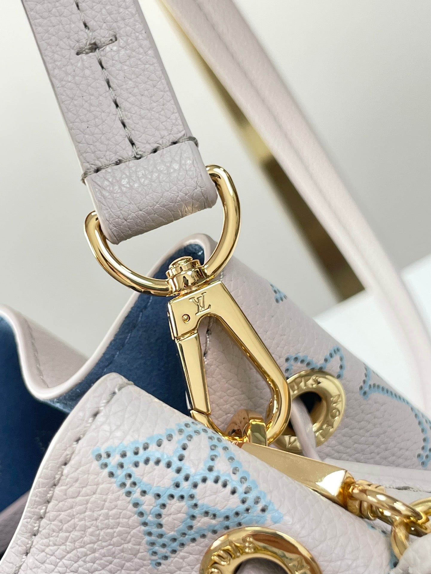 Louis Vuitton BELLA TOTE 32 IN BLUME PERFORATED CALFSKIN GOLD HARDWARE