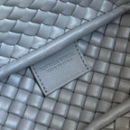 Bottega Veneta BV Small Cobble Top Handle 23cm Grey Lambskin