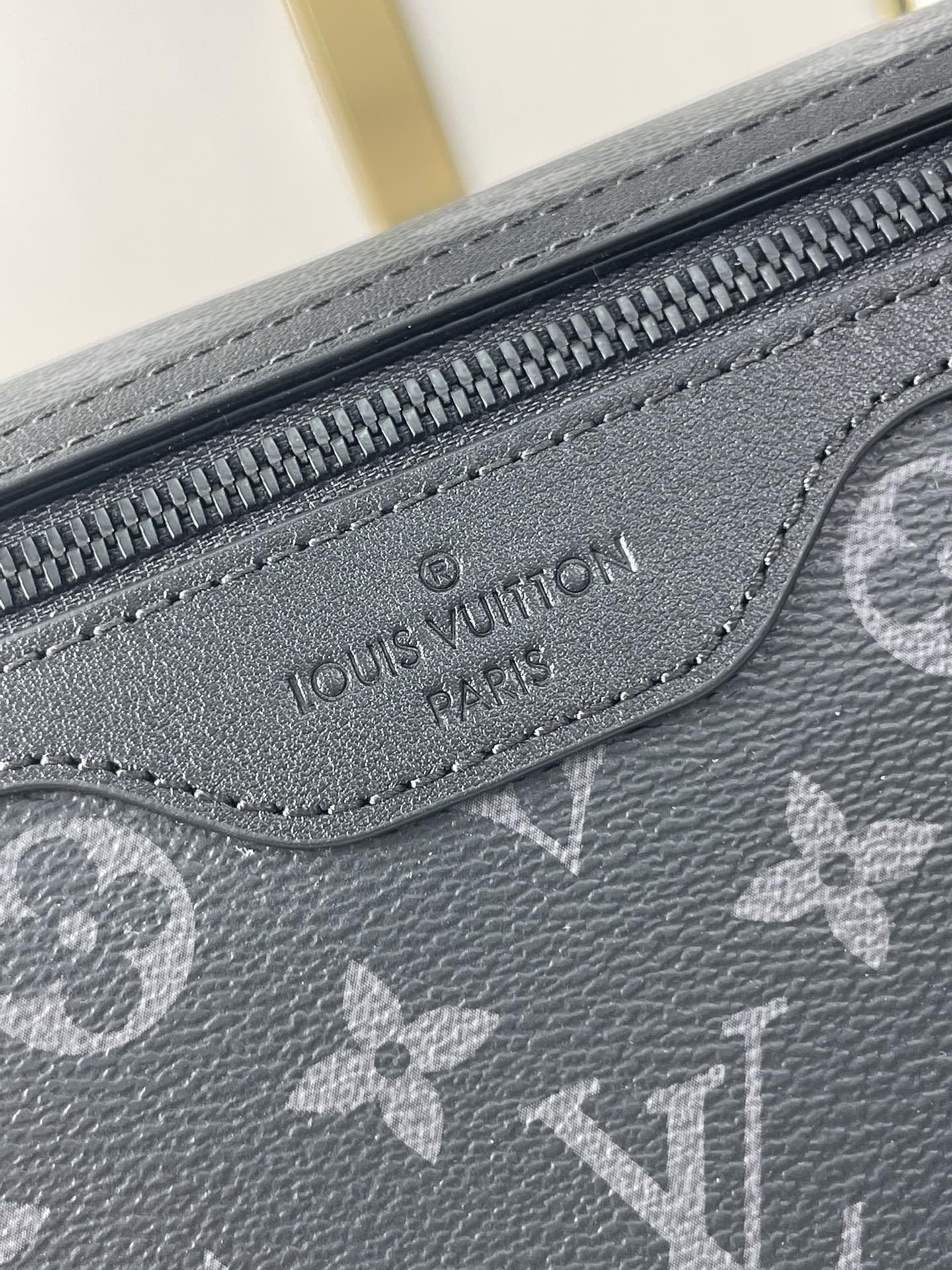 Louis Vuitton MESSENGER VOYAGER PM 33 IN GUN METAL MONOGRAM ECLIPSE CANVAS