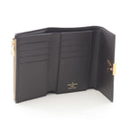 Louis Vuitton Portefeuille Capucines Compact Taurillon Leather Wallet