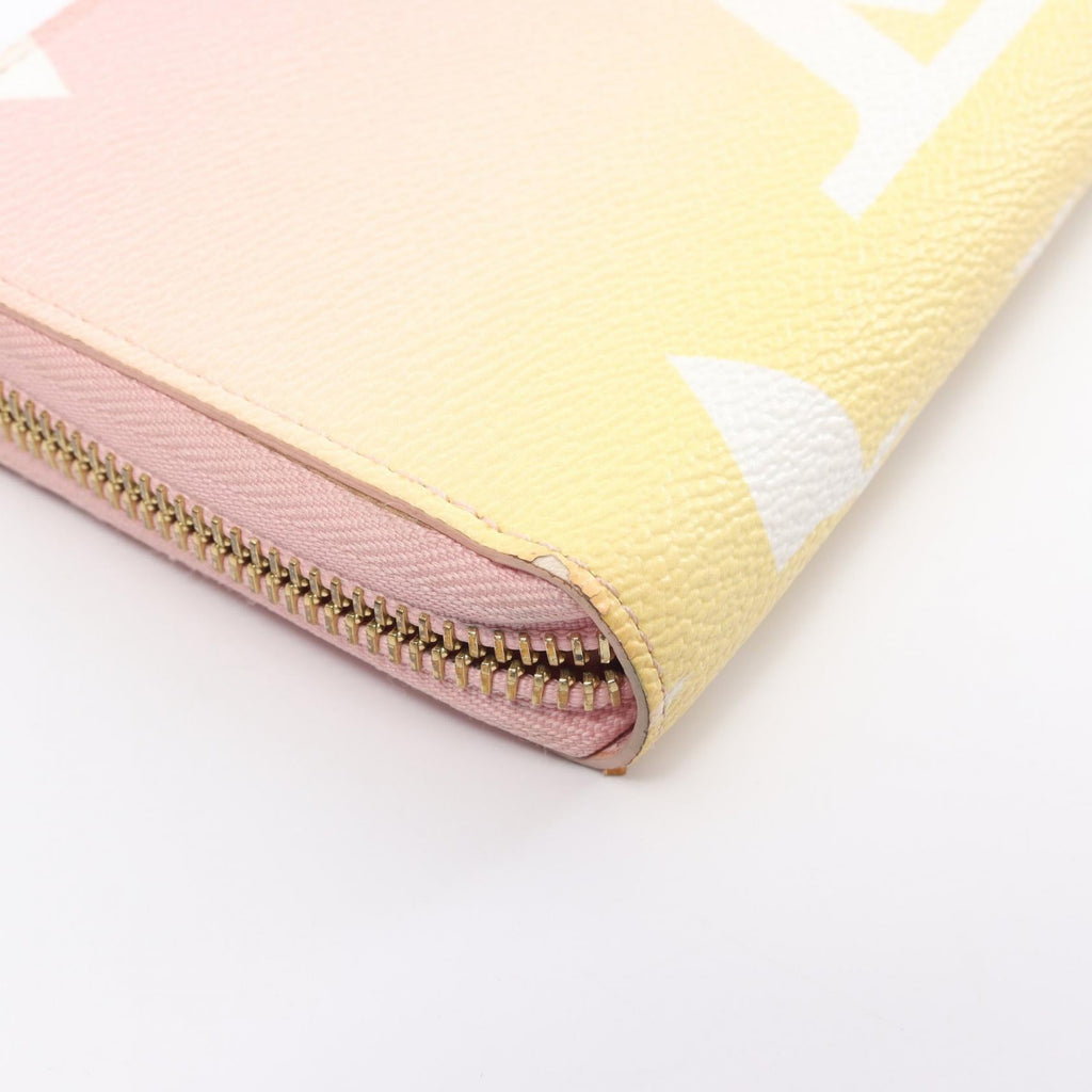 Louis Vuitton Monogram Giant By The Pool Zippy Wallet Canvas Long Wallet M80361 in New Condition