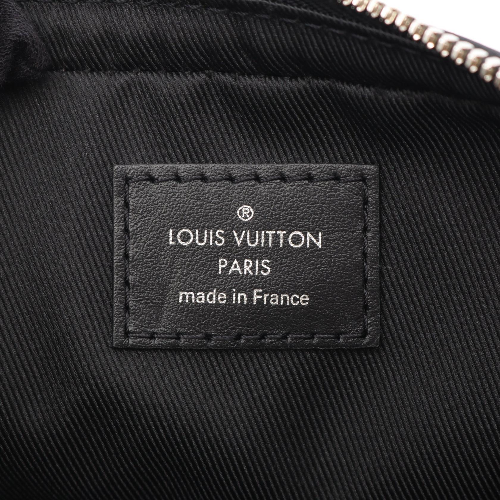 Louis Vuitton Trio Messenger Damier Graphite Coated Canvas Shoulder Bag