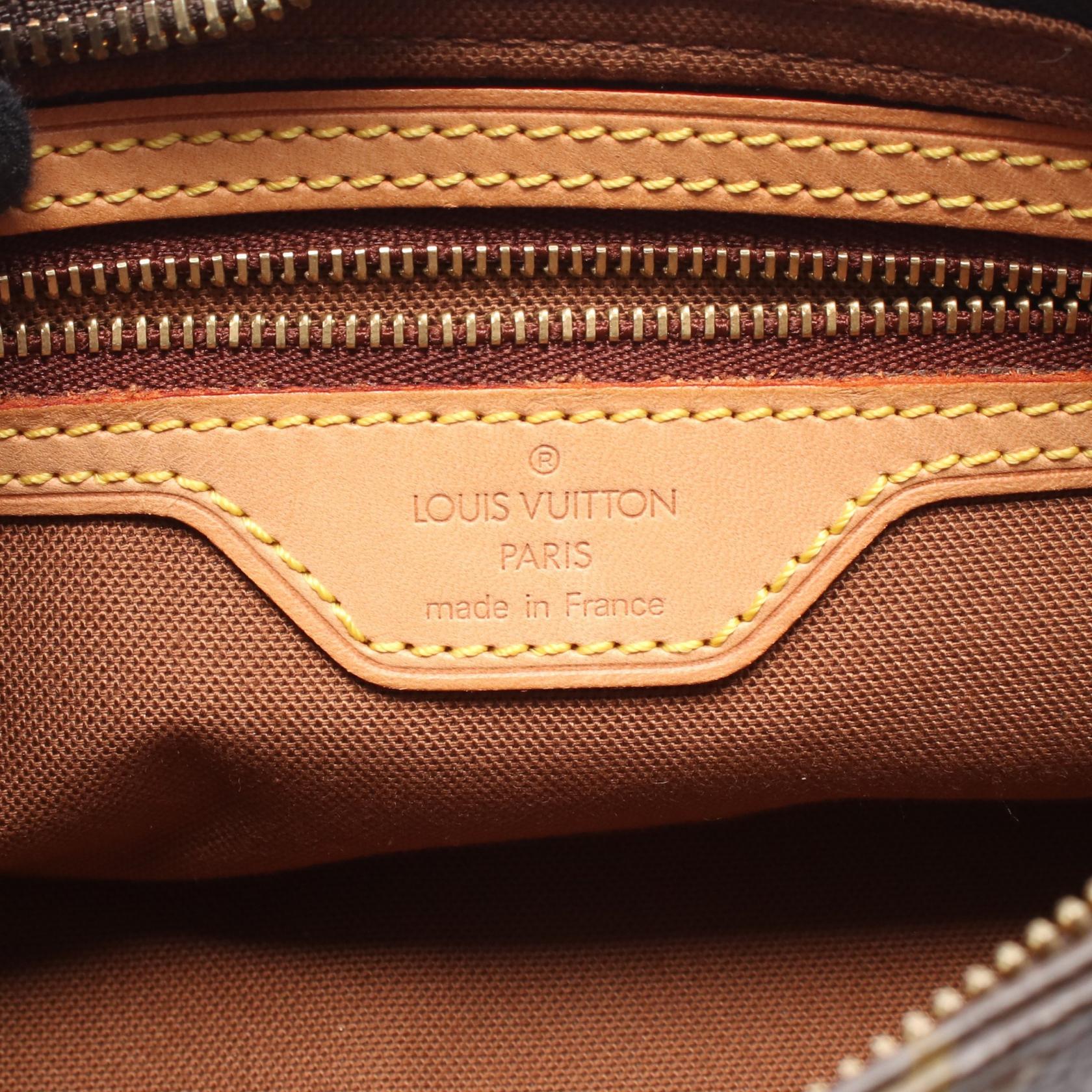 Louis Vuitton Trotteur Monogram Shoulder Bag