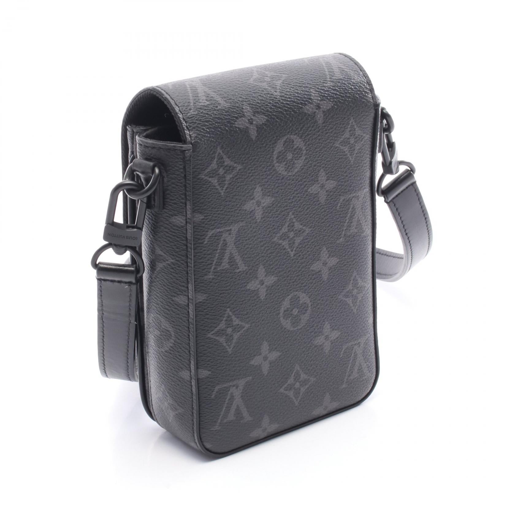 Louis Vuitton S Lock Vertical Wearable Wallet Monogram Shoulder Bag