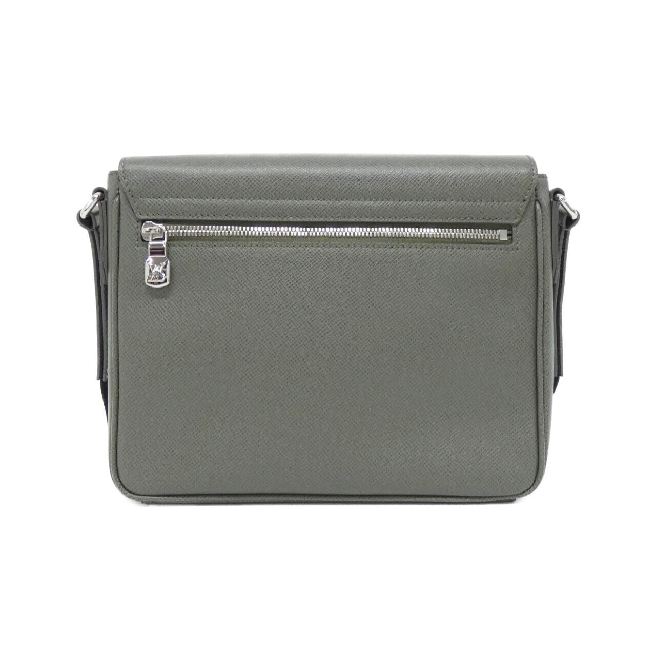 Louis Vuitton Taiga Shoulder Bag
