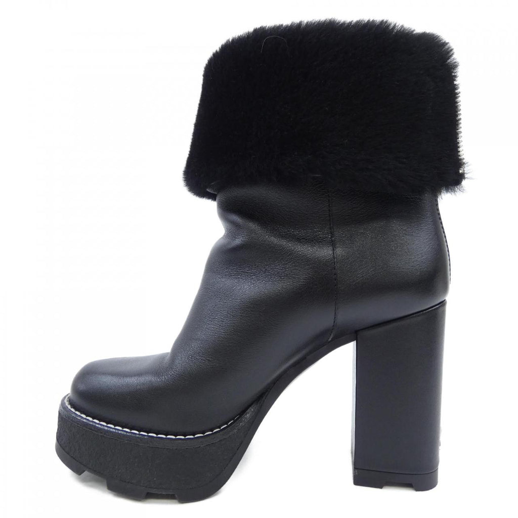 Louis Vuitton LV Bobourg Line Calf Shearling Boots