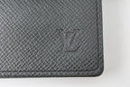 Louis Vuitton Taiga Leather Accordion Wallet M30992