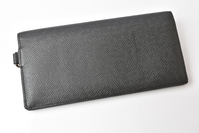 Louis Vuitton Taiga Leather Accordion Wallet M30992