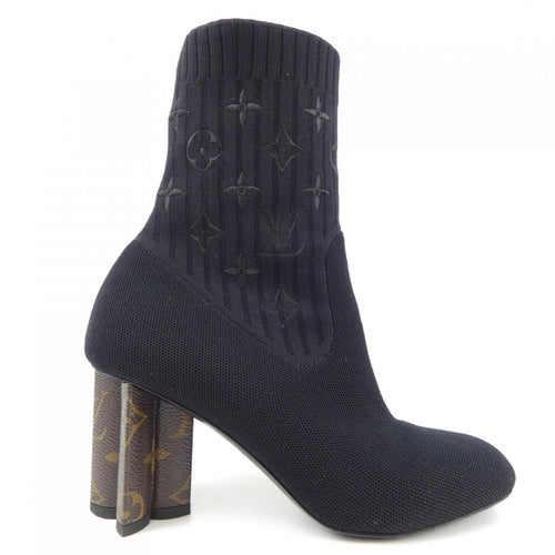 Louis Vuitton Silhouette Line Boots