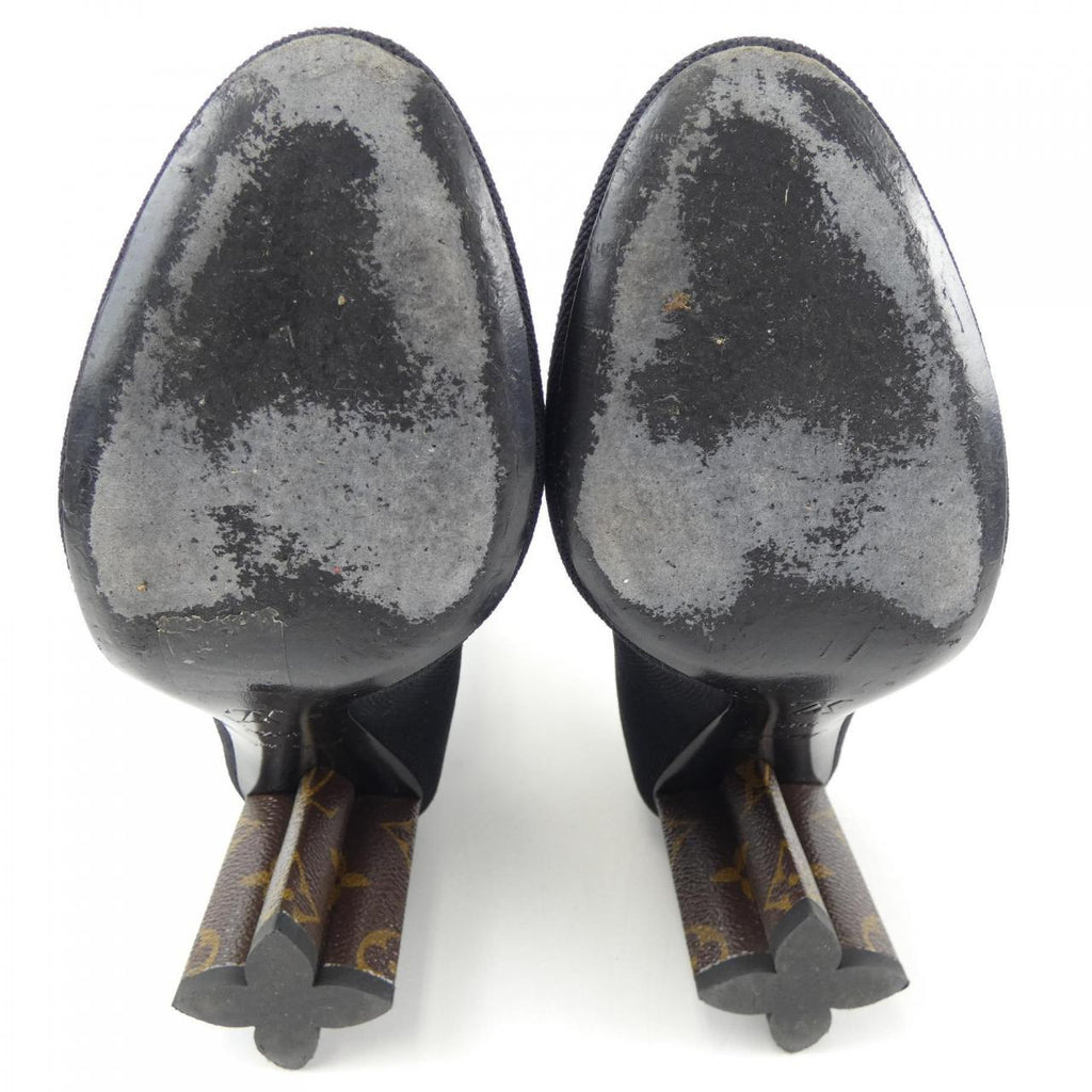 Louis Vuitton Silhouette Line Boots