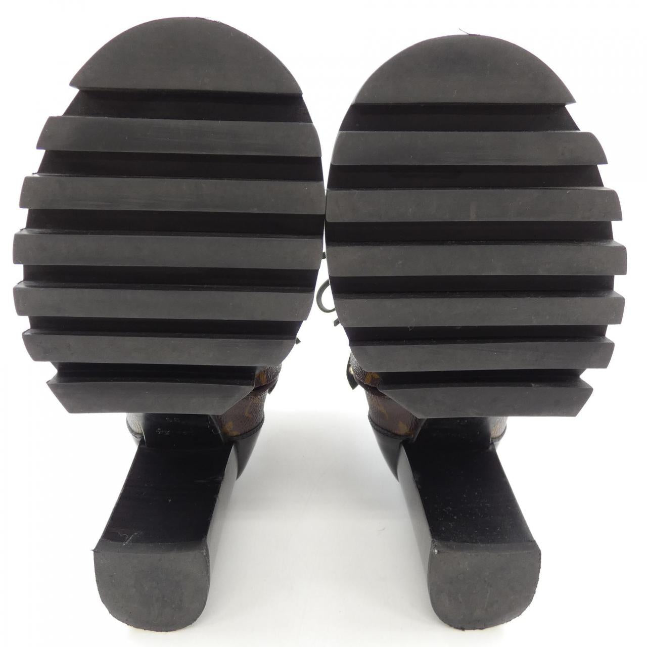 Louis Vuitton Star Trail Line Patent Monogram Calf Boots
