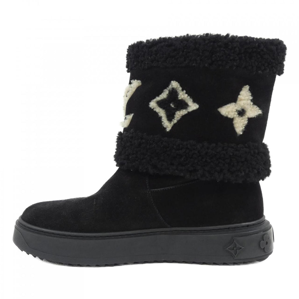 Louis Vuitton Snowdrop Line Shearling Boots