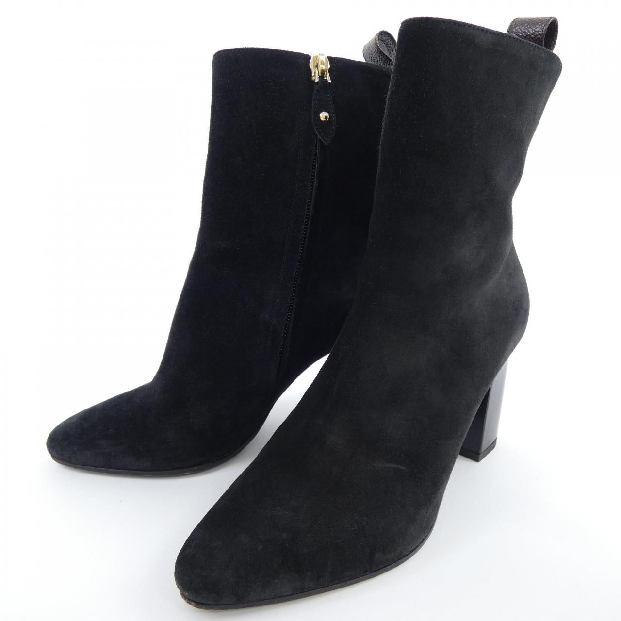 Louis Vuitton Donna Line Suede Boots