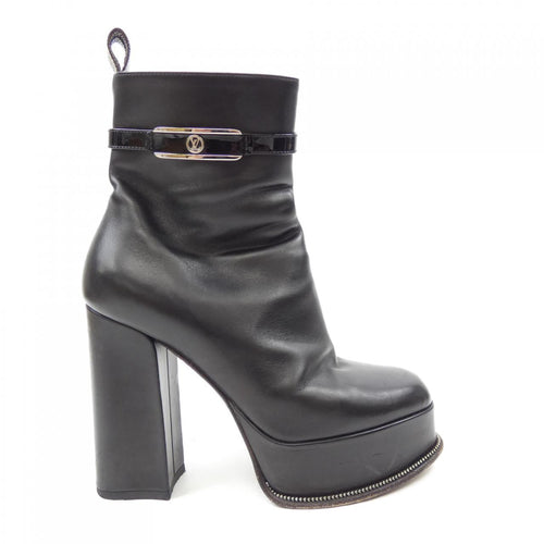 Louis Vuitton Fame Line Boots
