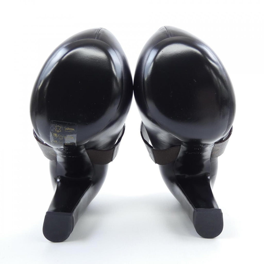 Louis Vuitton Puffy Line Pumps