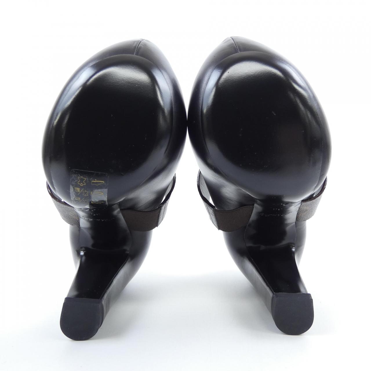 Louis Vuitton Puffy Line Pumps