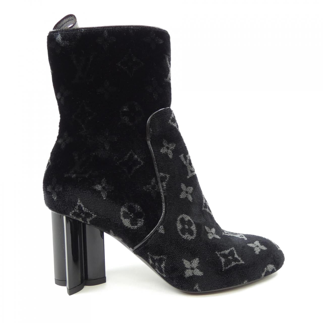 Louis Vuitton Silhouette Line Boots