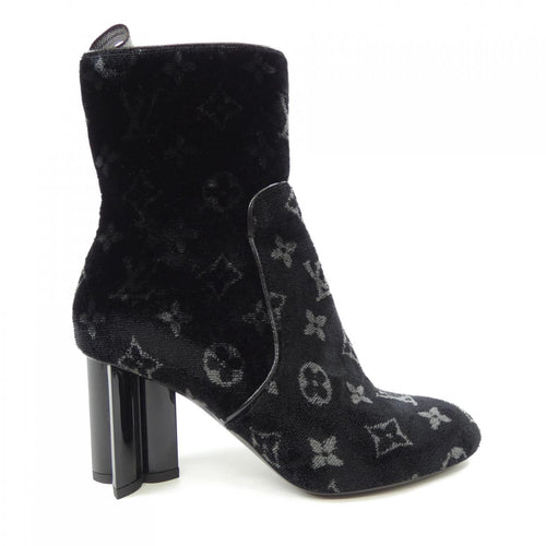 Louis Vuitton Silhouette Line Boots