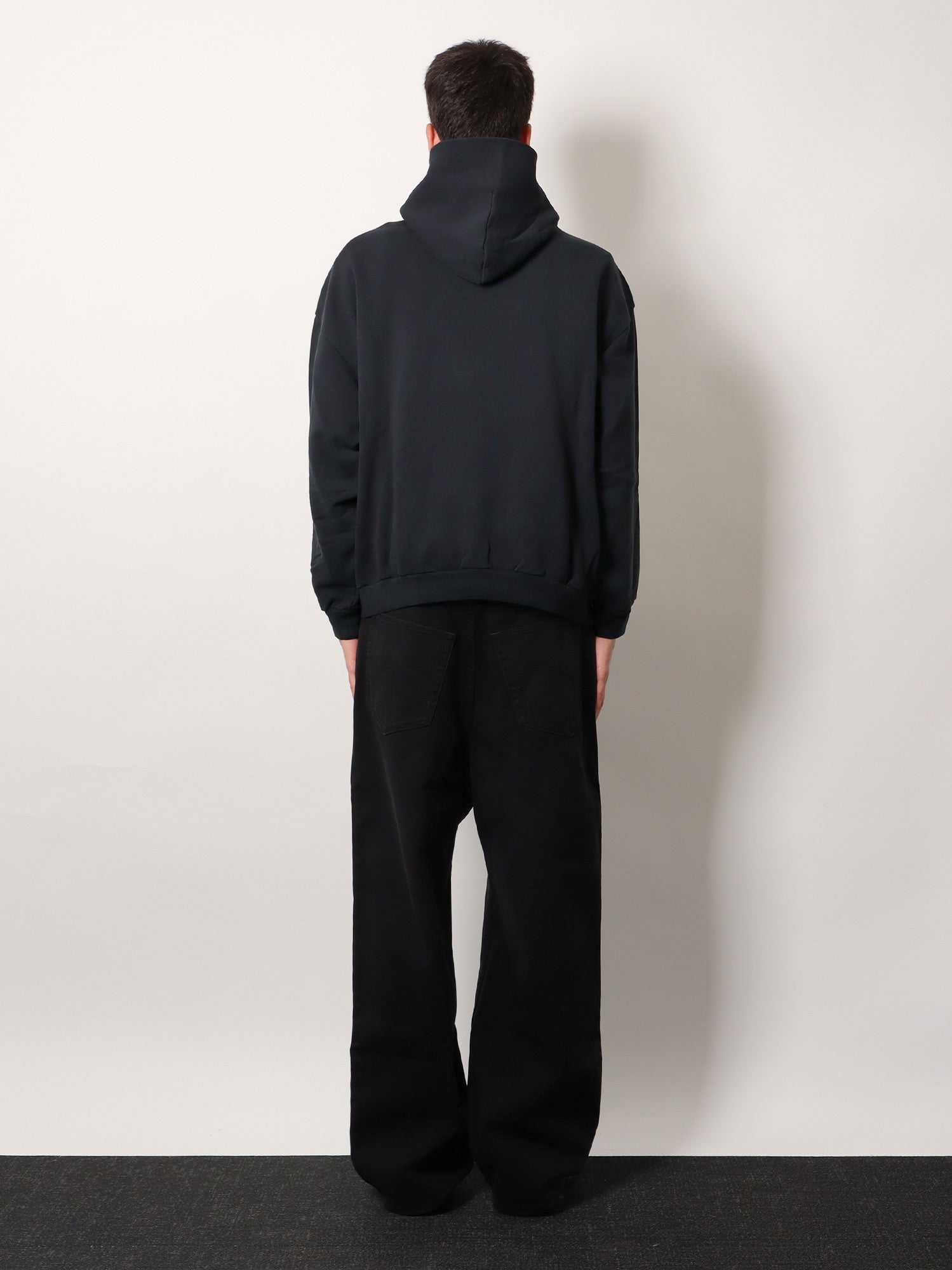 Balenciaga Men Cotton Logoed Sweatshirt