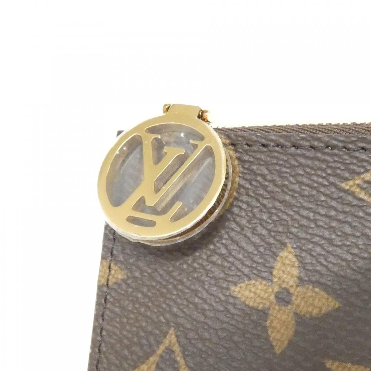 Louis Vuitton Portefeuille Lisa Monogram Wallet