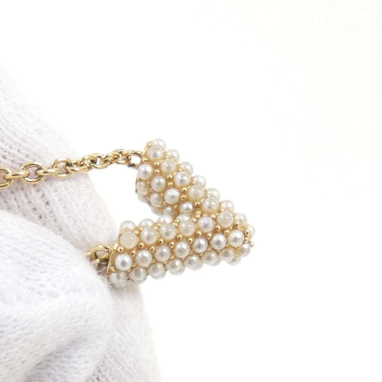 Louis Vuitton Essential V Perle Necklace