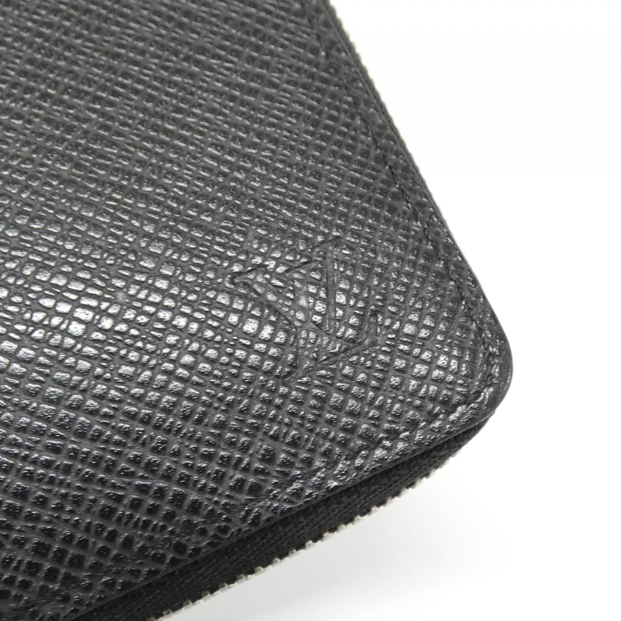 Louis Vuitton Taiga Coin Purse