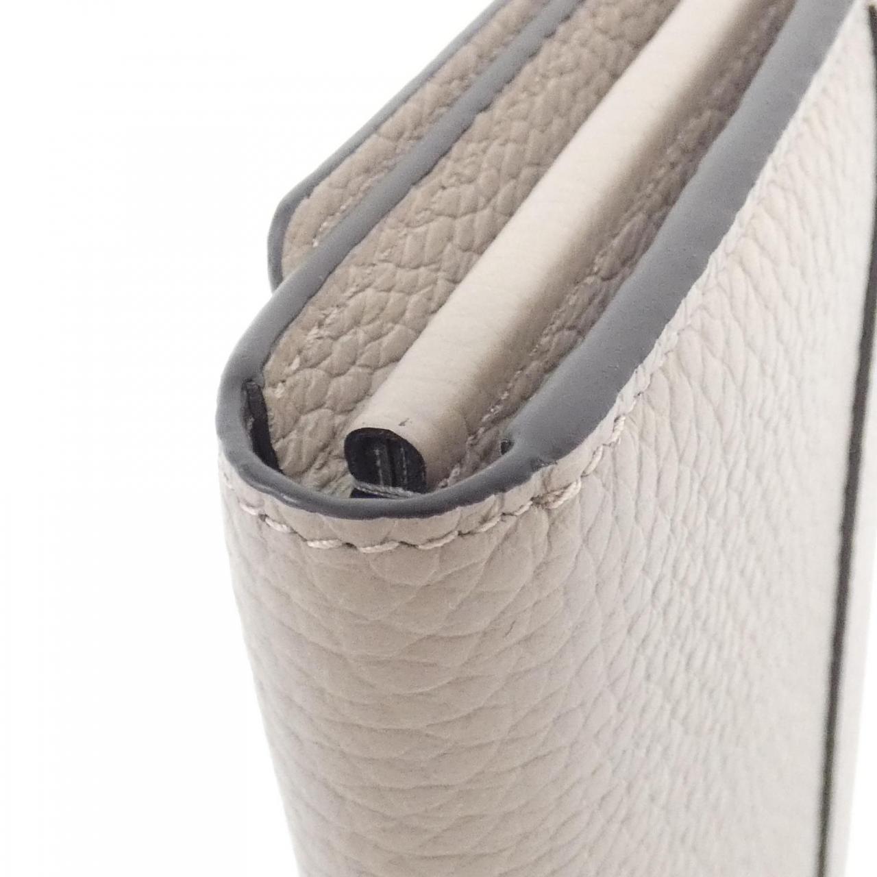 Louis Vuitton Portefeuille Capucines Taurillon Calfskin Long Wallet