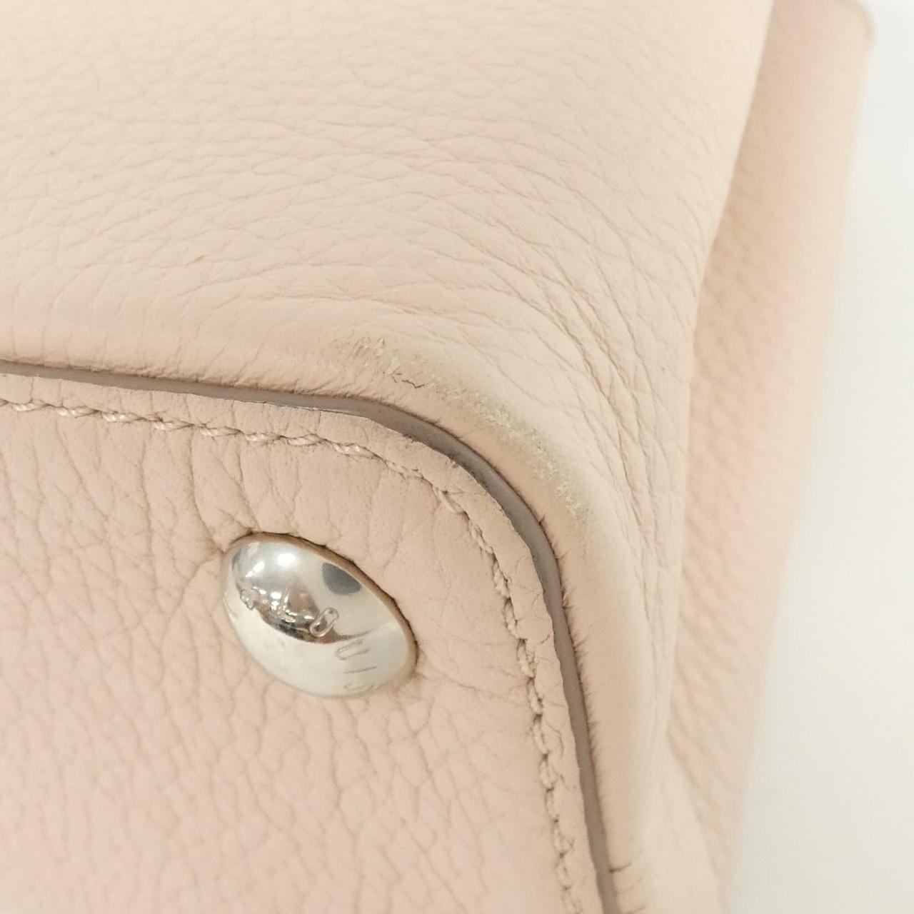 Louis Vuitton Capucines BB Taurillon Calf Bag