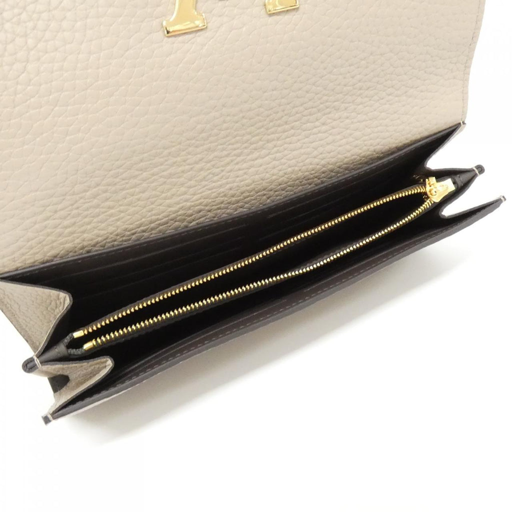 Louis Vuitton Portefeuille Capucines Taurillon Calfskin Long Wallet