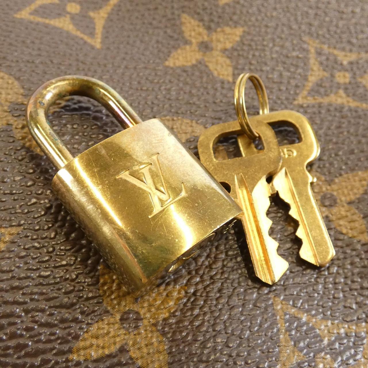 Louis Vuitton Monogram Shoulder Bag