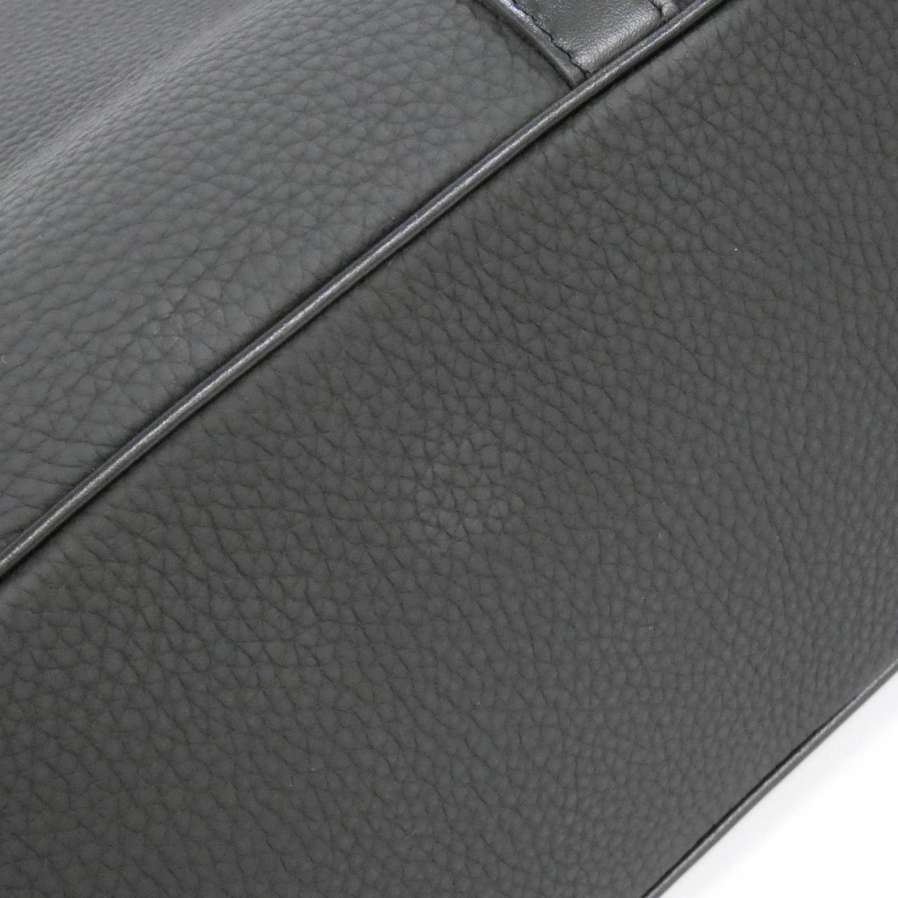 Louis Vuitton Christopher Tote Taurillon Bag