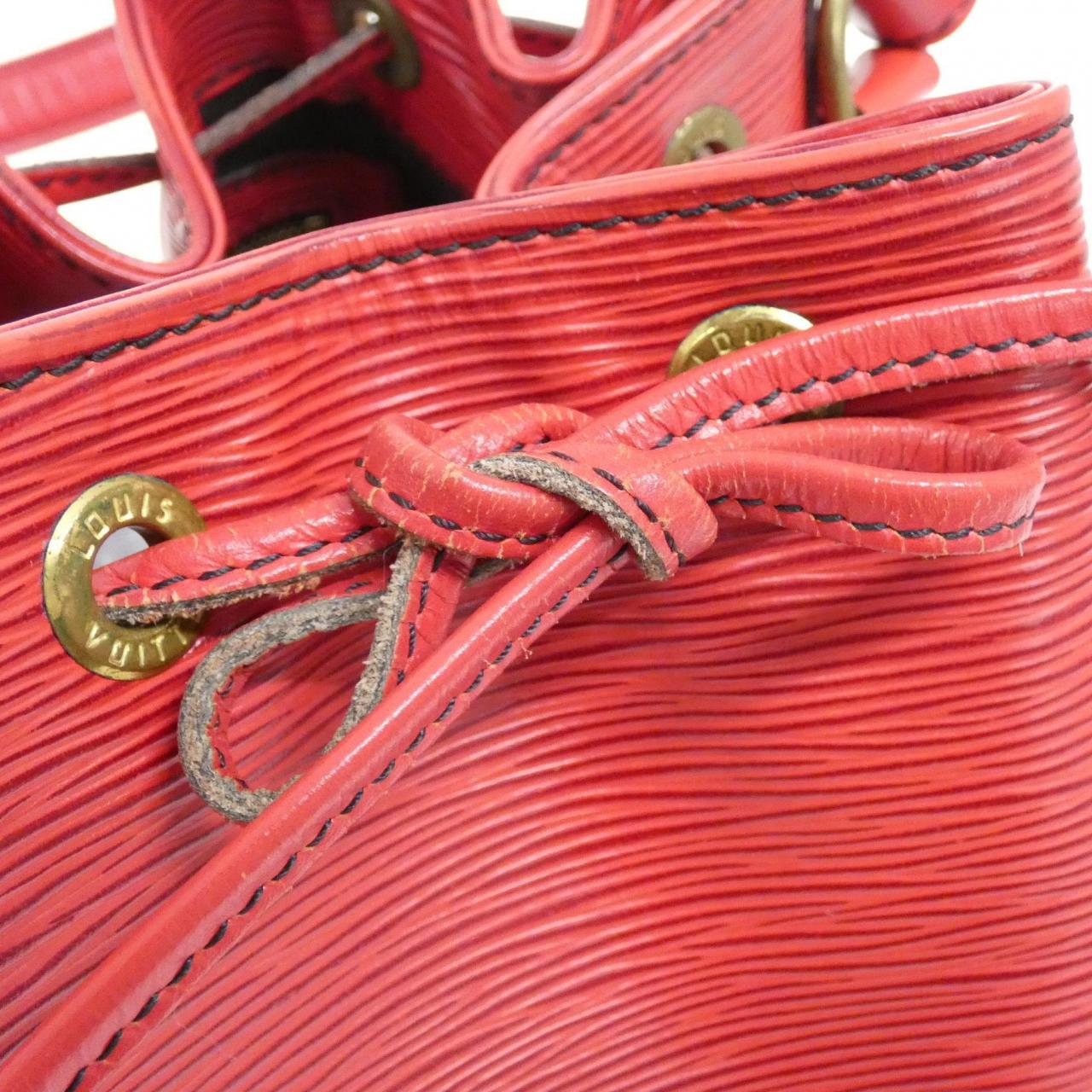 Louis Vuitton Epi Petit Noe Calf Shoulder Bag